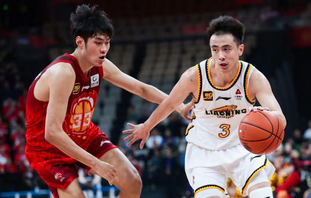 今夜NBA常规赛焦点战，深圳男篮伤情更新，媒体盛赞，赛程密集仍需轮换的简单介绍