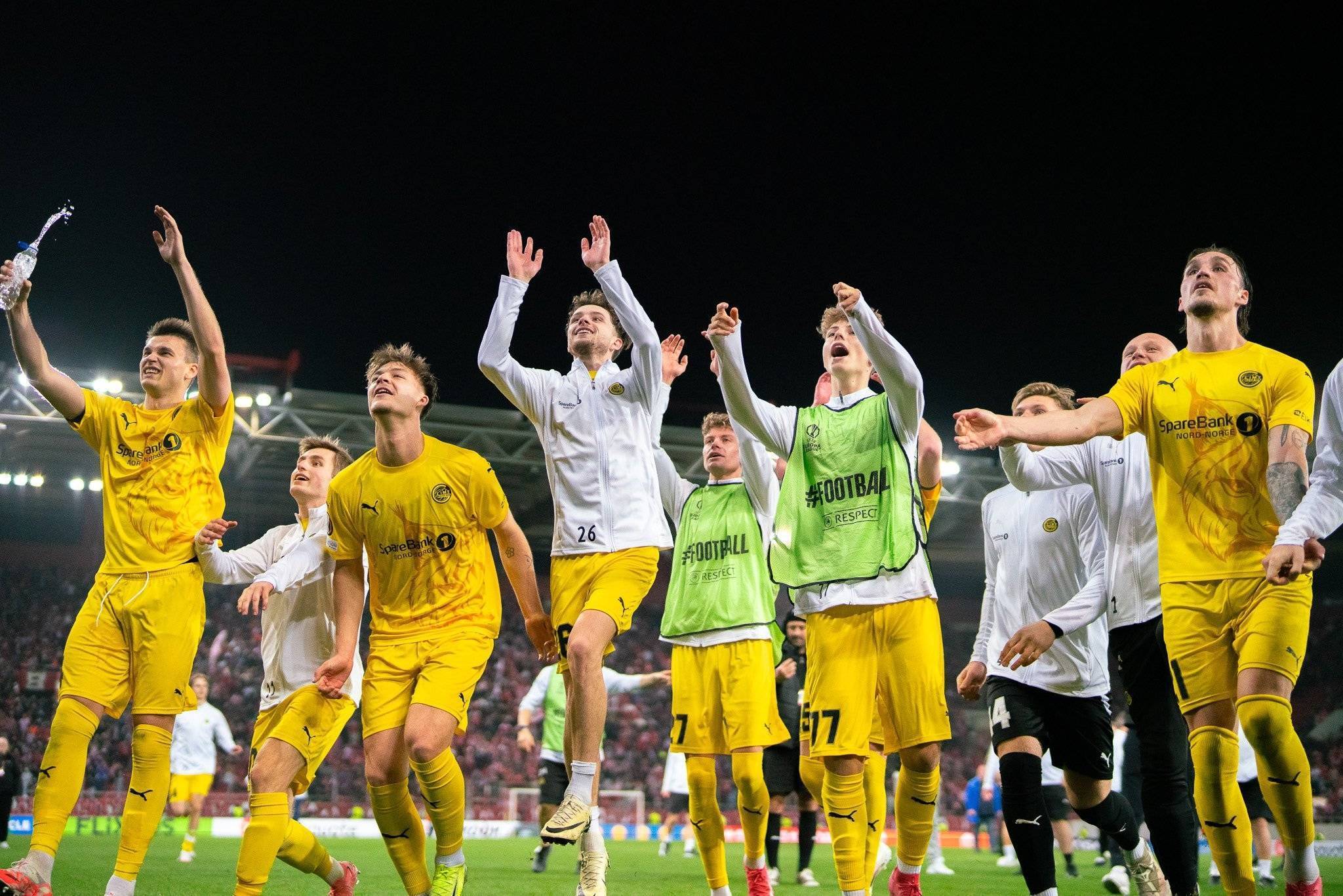 关于欧冠倒计时；多特蒙德窗口期完成体检；细节引发关注；话题不断；球队文化再被提及的信息-满冠体育